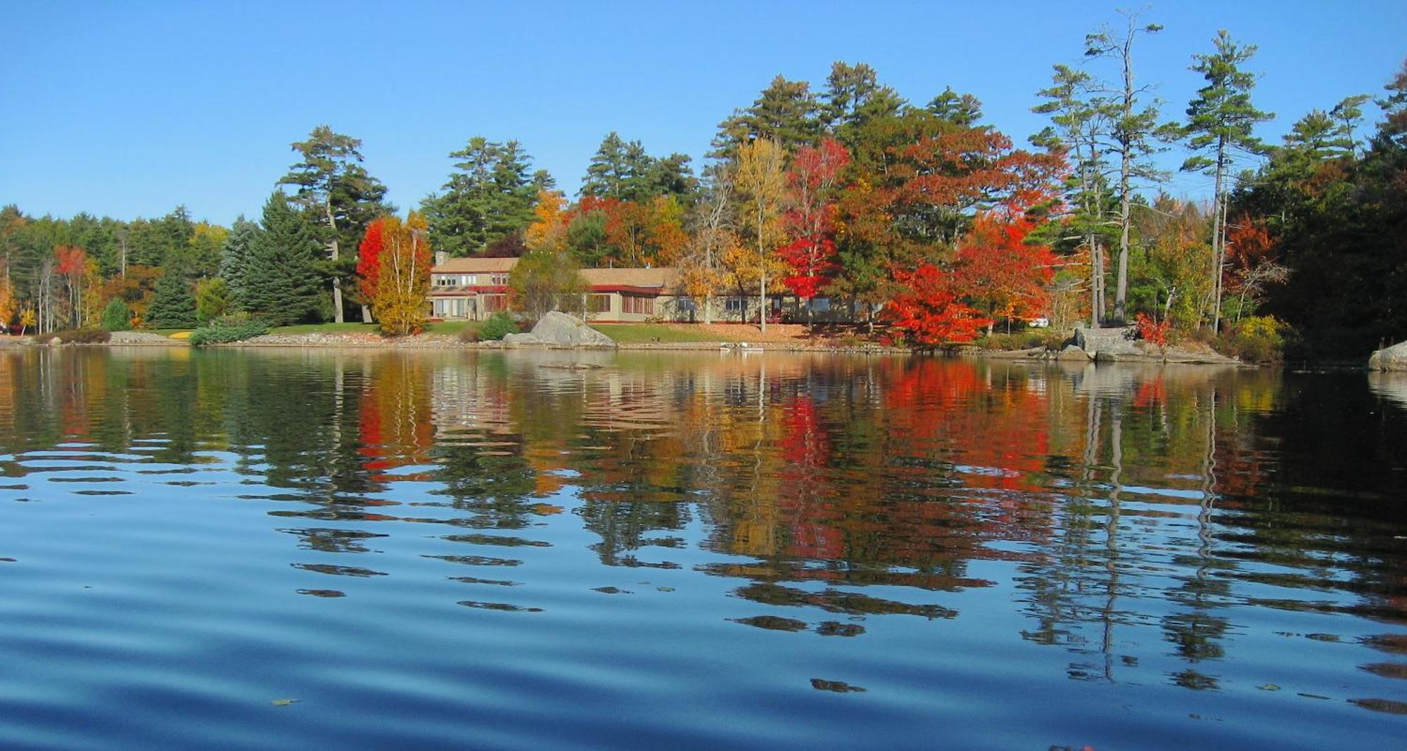 Alamoosook Lakeside Inn Orland Dış mekan fotoğraf